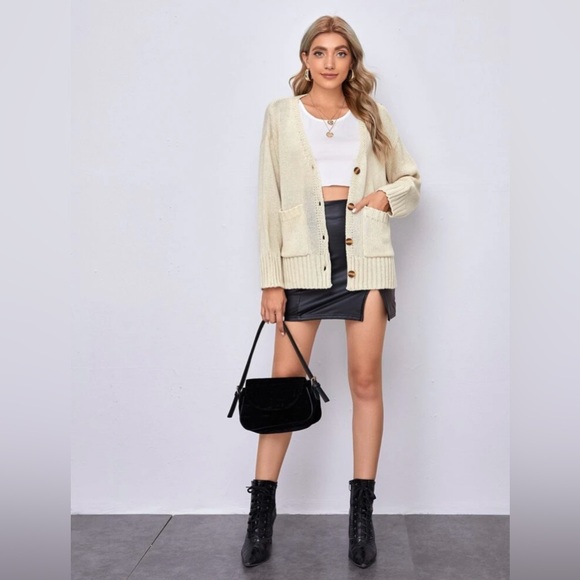 Button Front Patch Pocket Drop Shoulder Cardigan. Cream. Size Large. - Picture 5 of 15